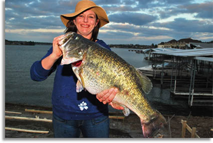 Renee Linderoth with her Texas Largemouth Bass - photo by Larry D. Hodge